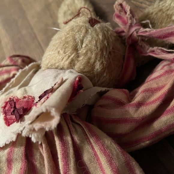 Vintage style bunny - Picture 3 of 16